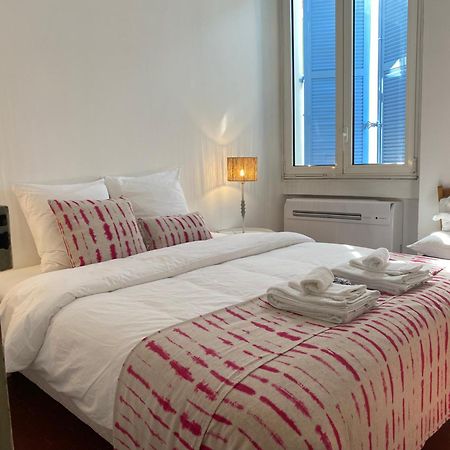 Click! Casa Lamartine Fabulous Ideal Location Walk To All!!! Cassis Bagian luar foto